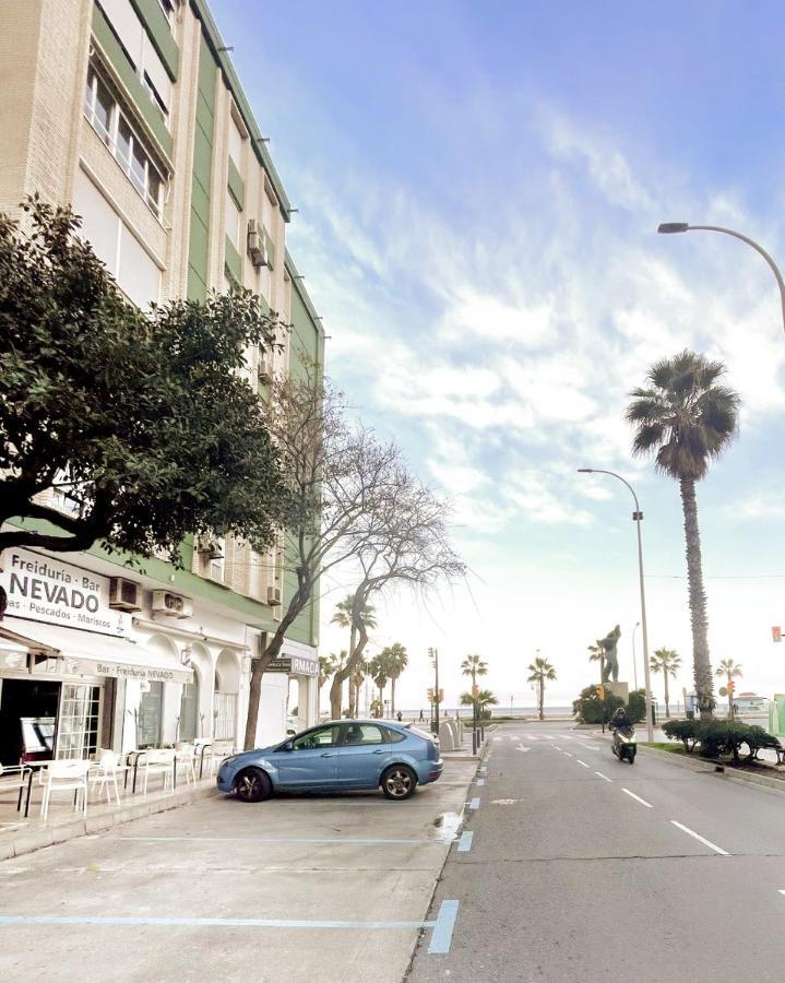 Holidays2malaga Tomas De Echeverria 150 Mts To Beach & High Speed Wifi & Parking Apartment Málaga