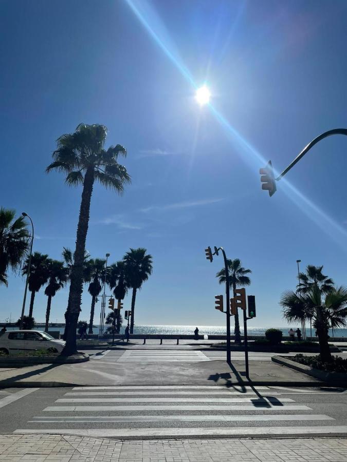 Holidays2malaga Tomas De Echeverria 150 Mts To Beach & High Speed Wifi & Parking Leilighet