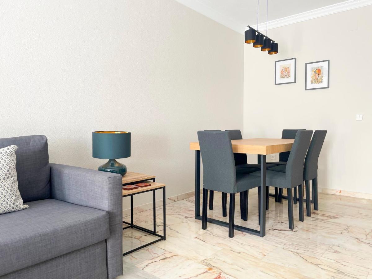 Holidays2malaga Tomas De Echeverria 150 Mts To Beach & High Speed Wifi & Parking Apartment *